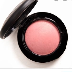 MAC Cosmetics Makeup - MAC mineral blush x2 MAC Cosmetics Makeup - MAC mineral blush x2